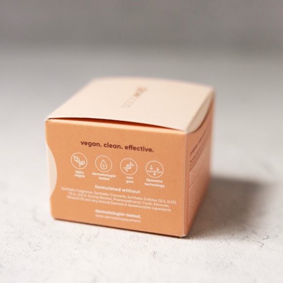 Glowoasis Refreshing Eye Cream with probiotics and triple peptide 20 mL NIB - Picture 2 of 5